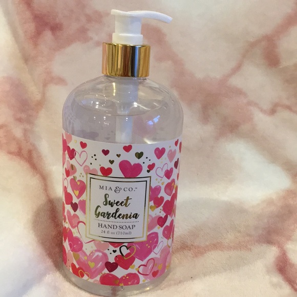 Mia & Co Valentines Day Hearts Scented Sweet Gardenia Hand Soap NWT XL 24oz - Picture 12 of 14